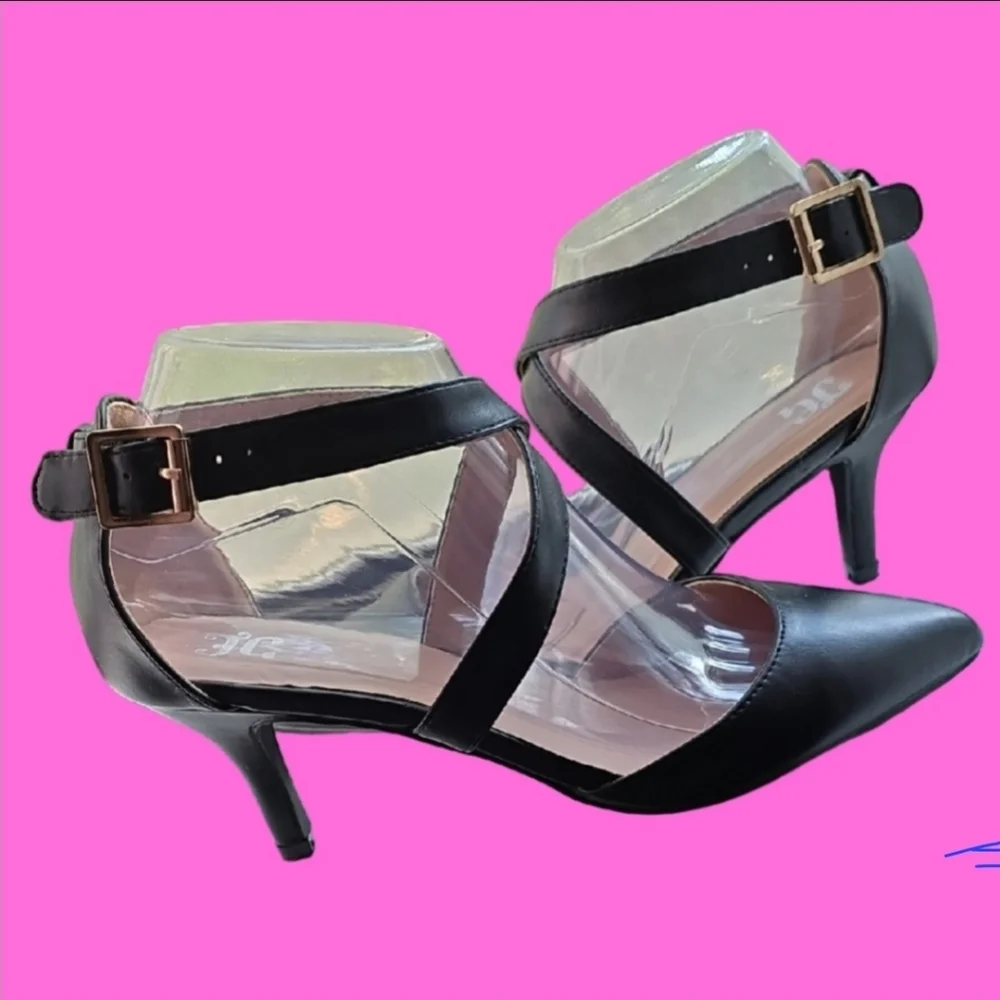 Chic Black Strappy Heels